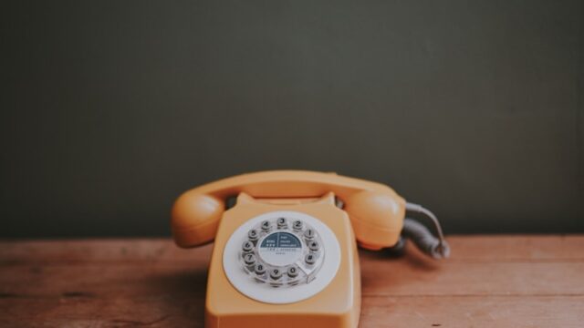 家庭教師からの電話は何時が安心？迷惑にならない時間帯と上手な対応ポイントをやさしく解説