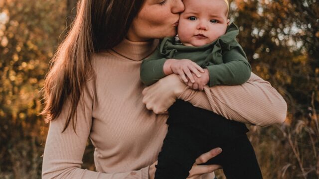 ぼっちママが恥ずかしいと感じるあなたへ|無理しない付き合い方と心がラクになる考え方