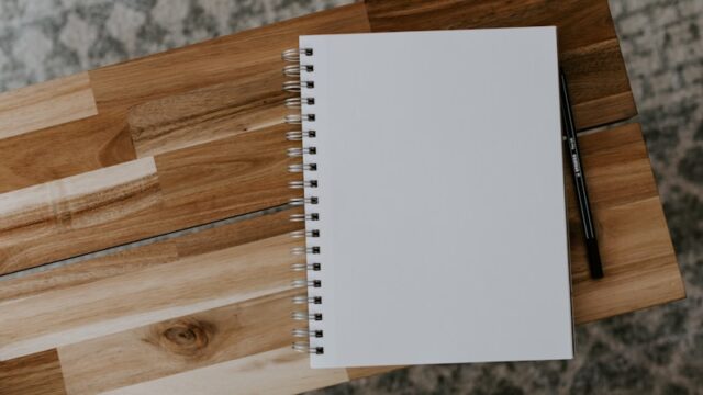 通知表の保護者欄はどう書く？中学生の親向けにそのまま使える例文と失敗しないポイント