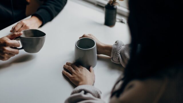 ママ友の誘いをやんわり断るコツ｜気まずくならない伝え方と上手な距離感の保ち方