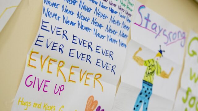 小学校でチラシ配布をお願いしたいときの依頼文の書き方｜保護者向け例文と注意点
