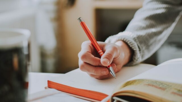 帰国子女の自己PRはどう書く？強みの見つけ方と使える例文をやさしく解説